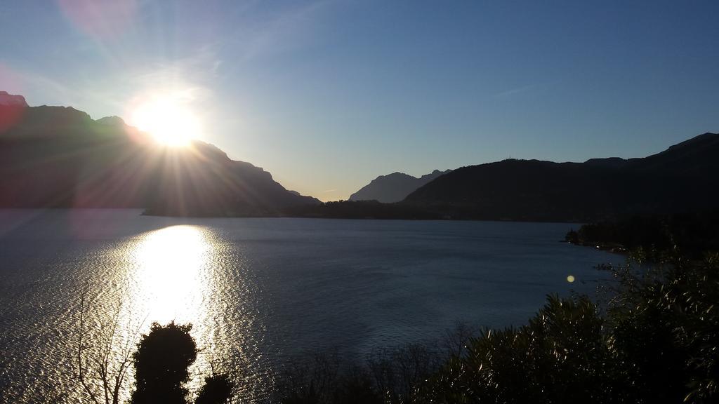 Piccolo Girasole Διαμέρισμα Μενάτζιο Δωμάτιο φωτογραφία